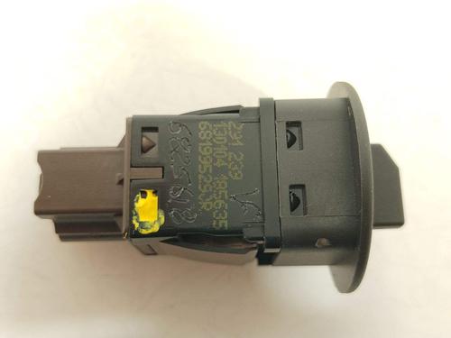 Switch RENAULT CLIO IV (BH_) 1.5 dCi 90 | BP37991760I30 - Image 3