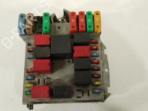Used Fuse box Fuse box FIAT STILO (192_) 1.9 JTD (192_XE1A) (115 hp) 33320308 33320308