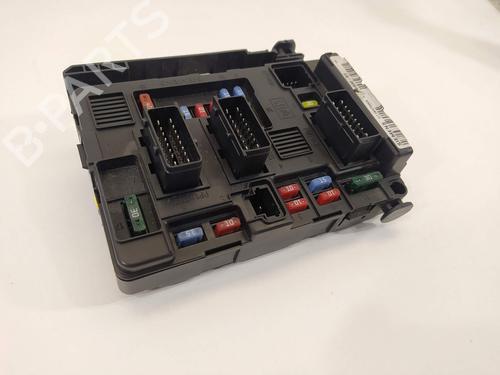 Used Fuse box Fuse box CITROËN XSARA PICASSO (N68) 1.6 HDi (90 hp) 12533644 12533644