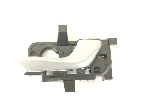 Used Rear right interior door handle Rear right interior door handle 11885661 11885661