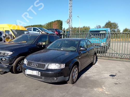 Gebruikte AUDI A4 B6 (8E2) 2.0 4932698 Onderdelen