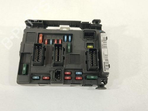 Used Fuse box Fuse box 39170775 39170775