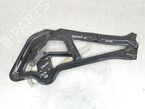 Used Front right window mechanism Front right window mechanism MERCEDES-BENZ SPRINTER 4-t Bus (B904) 413 CDI (904.663, 904.662) (129 hp) 33319880 33319880