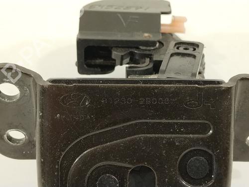 Tailgate lock HYUNDAI SANTA FÉ II (CM) 2.2 CRDi GLS 4x4 | BP18297694C101 