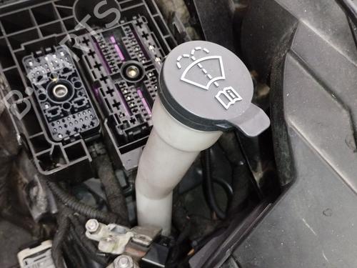 Used Windscreen washer tank Windscreen washer tank 38074268 38074268