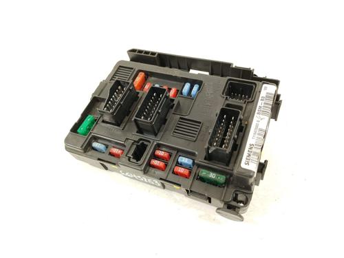 Used Fuse box Fuse box 36321776 36321776