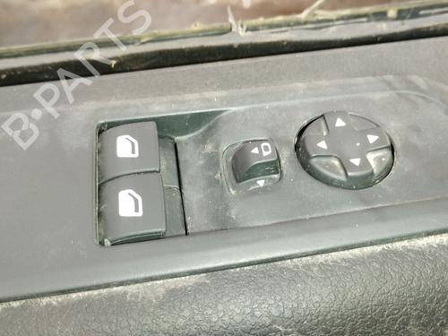 Used Left front window switch Left front window switch PEUGEOT TRAVELLER Bus (V_) 2.0 BlueHDi 145 (144 hp) 33337809 33337809