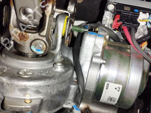 Used Steering column Steering column 37030850 37030850