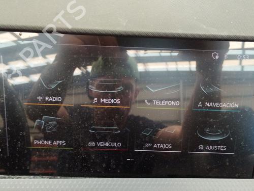 display-monitor-audi-a1-sportback-gba-2018-33976947 main image