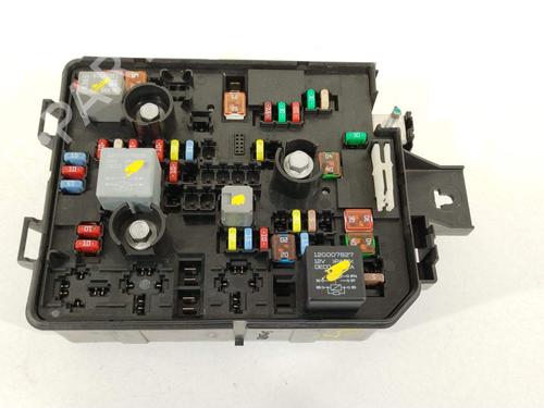 Used Fuse box Fuse box 37265917 37265917