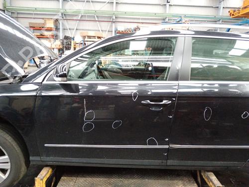 Dør venstre fortil VW PASSAT B6 Variant (3C5) 2.0 TDI 16V (140 hp) 30271895