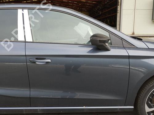 Used Right front door Right front door 38460384 38460384