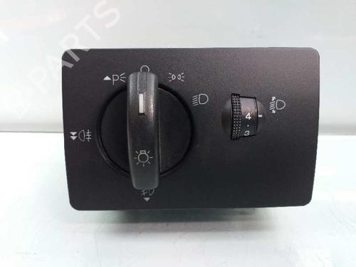 Used Headlight switch FORD FOCUS II (DA_, HCP, DP) [2004-2013]  5324047