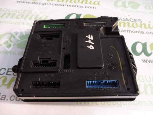 Used Fuse box RENAULT MEGANE III Hatchback (BZ0/1_, B3_) [2008-2025]  1875853