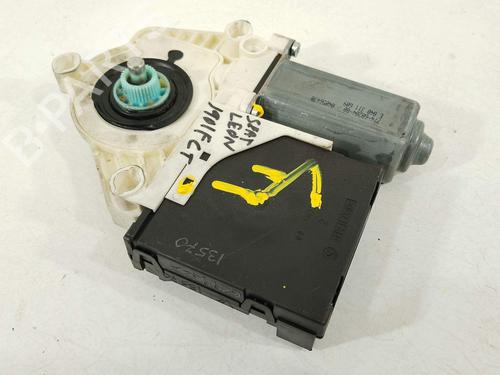 Used Right front window motor Right front window motor 32725690 32725690