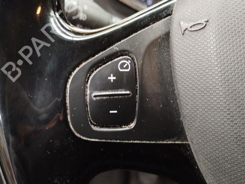 Used Steering wheel controls Steering wheel controls 36989065 36989065