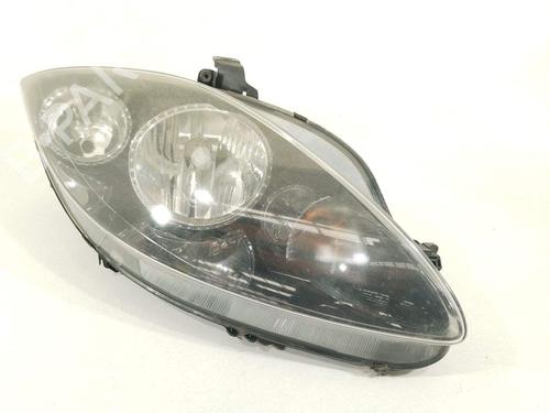 Used Right headlight Right headlight SEAT LEON (1P1) 1.9 TDI (105 hp) 37152268 37152268