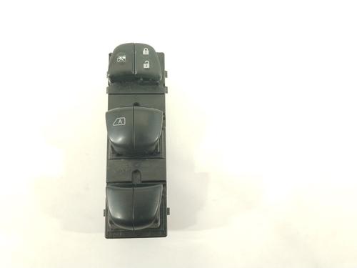 Used Left front window switch NISSAN PULSAR Hatchback (C13) [2014-2025]  16799130