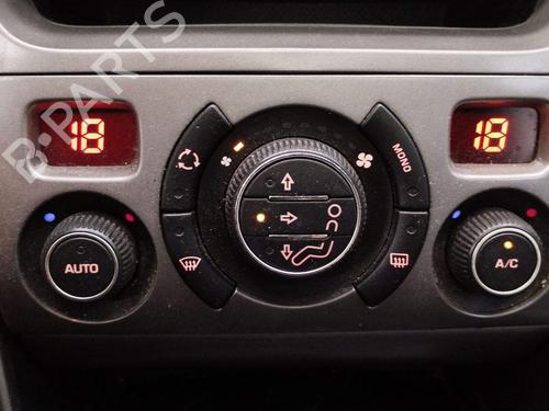 Used Climate control Climate control 38285528 38285528