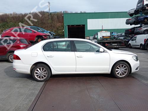 Pièces Détachées Usagées SKODA SUPERB II (3T4)  2.0 TDI 16V  4645539