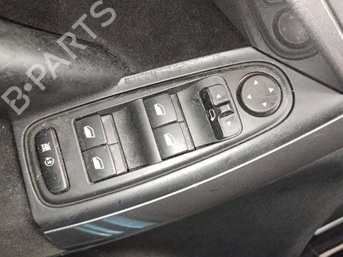Interrupteur de vitre avant gauche CITROËN C4 Picasso I MPV (UD_) 1.6 HDi (109 hp) 29942355