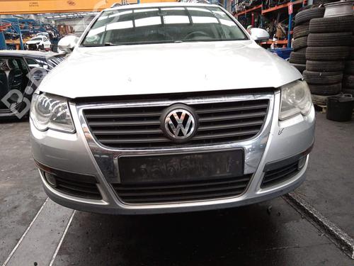 Foran kofangere Foran kofangere VW PASSAT B6 Variant (3C5) 2.0 TDI 16V (140 hp) 39808274 39808274