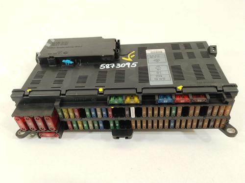 Used Fuse box Fuse box 32319036 32319036