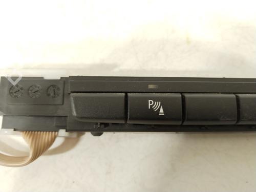 Switch BMW 3 Coupe (E92) 320 i | BP32414427I30