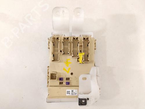 Fuse box TOYOTA AURIS (_E18_)  | BP9050321E1 
