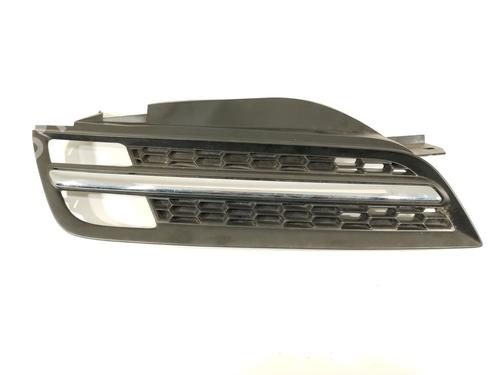 Used Grille NISSAN MICRA III (K12) 1.4 16V (88 hp) 30288681