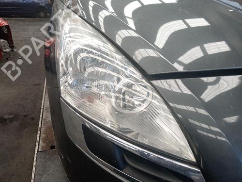 Used Right headlight Right headlight PEUGEOT 5008 (0U_, 0E_) 1.6 HDi (112 hp) 36385279 36385279