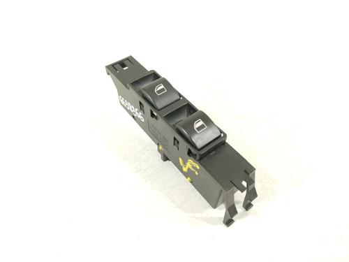 Comutador vidro frente esquerdo BMW 3 Coupe (E46) 330 Ci (231 hp) 30831673