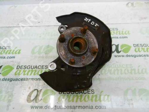 Used Left front steering knuckle TOYOTA YARIS (_P9_) [2005-2014]  2238220