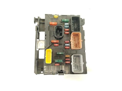 Used Fuse box Fuse box 29909623 29909623