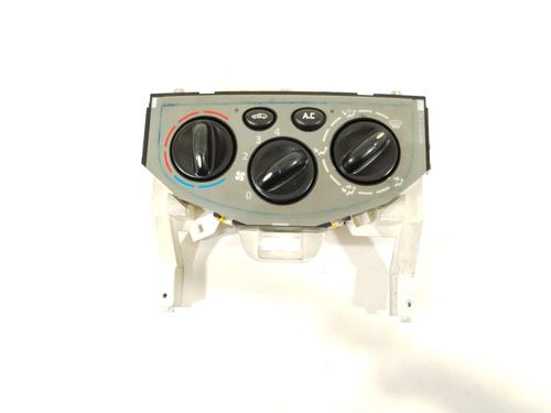 Used Climate control Climate control 30127134 30127134
