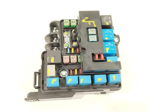 Used Fuse box Fuse box 28377561 28377561