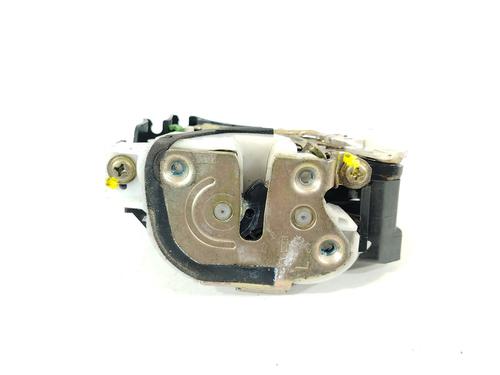 Używane Zamek drzwi tylnych lewych MITSUBISHI GRANDIS (NA_W) 2.0 DI-D (NA8W) (140 hp) 32187011