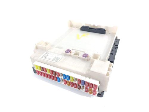 Used Fuse box Fuse box 22975832 22975832