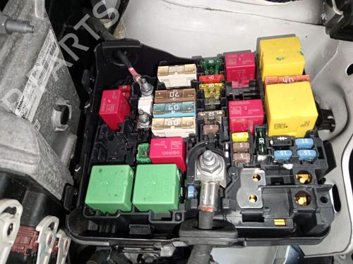 Used Fuse box Fuse box 36235544 36235544