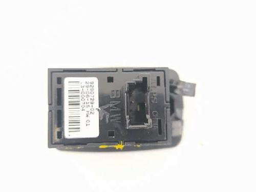 Switch BMW X1 (F48) xDrive 20 d | BP7677050I30 