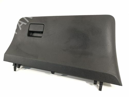 Used Glove box TOYOTA YARIS (_P13_) 1.5 Hybrid (NHP130_, NHP130) (101 hp) 15854345