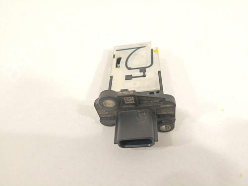 mass-air-flow-sensor-nissan-nv300-van-x82-16-dci-120-226807131r-2016-13495310 main image