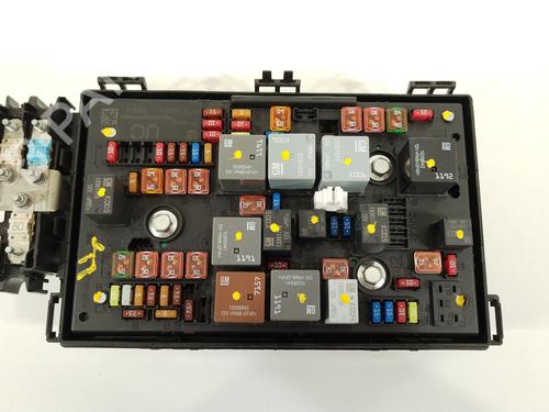 Used Fuse box OPEL ASTRA J (P10) 1.6 CDTi (68) (136 hp) 27526546