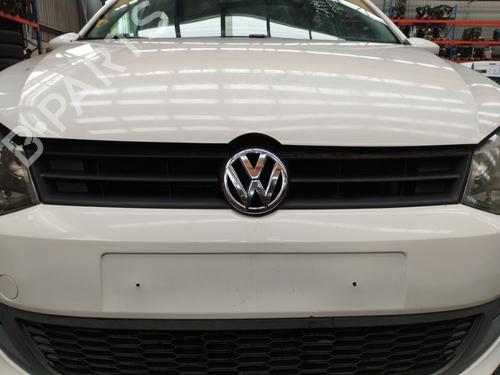 Used Grille VW POLO V (6R1, 6C1) 1.6 TDI (90 hp) 27208522