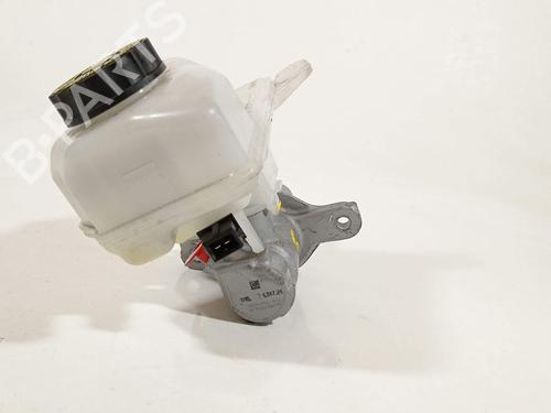 Brake master cylinder TOYOTA COROLLA Hatchback (_E21_, _EA1_, _EH1_) 1.8 Hybrid (ZWE211) | BP38469327M77 - Image 2