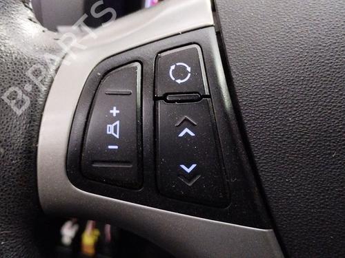 Steering wheel controls HYUNDAI i30 (GD) | BP30513089E15
