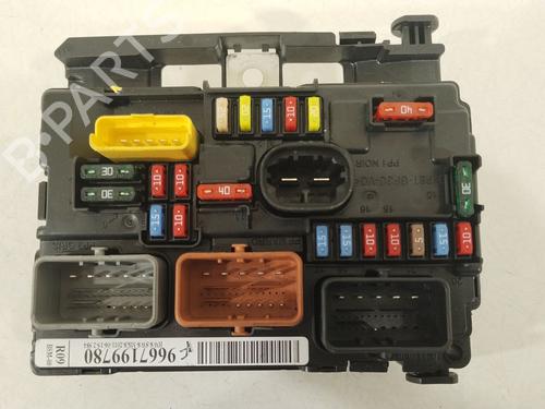 Used Fuse box Fuse box CITROËN C3 II (SC_) 1.4 HDi 70 (SC8HZC, SC8HR0, SC8HP4) (68 hp) 33843599 33843599