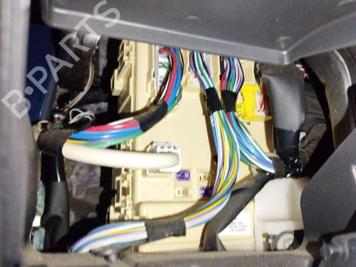 fuse-box-toyota-auris-_e18_-2012-2013-2014-2015-2016-2017-2018-2019-36230916 main image