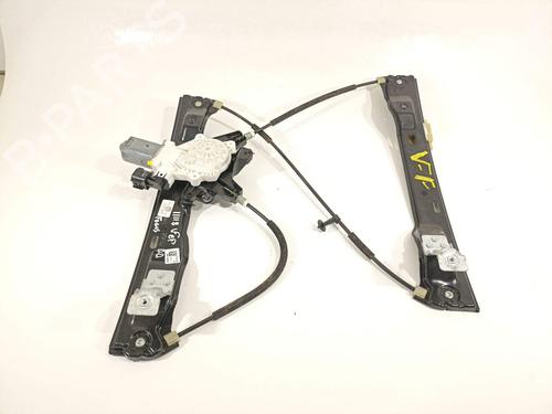 rudehejsemekanisme-hjre-foran-ford-focus-iii-bm51a23200bf-2010-2011-2012-2013-2014-2015-2016-2017-2018-2019-2020-16804758 main image