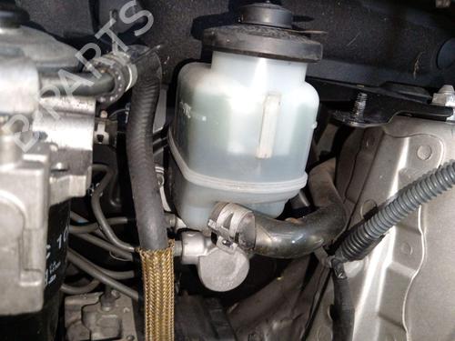 Used Brake master cylinder Brake master cylinder TOYOTA RAV 4 III (_A3_) 2.2 D 4WD (ALA30_, ALA30R) (136 hp) 37294912 37294912